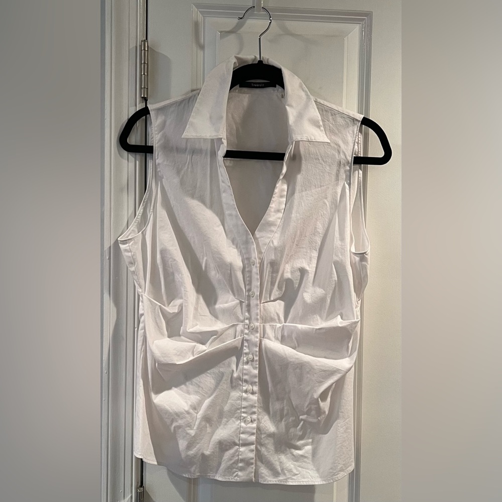 Tahari Sleeveless Ruched White Shirt